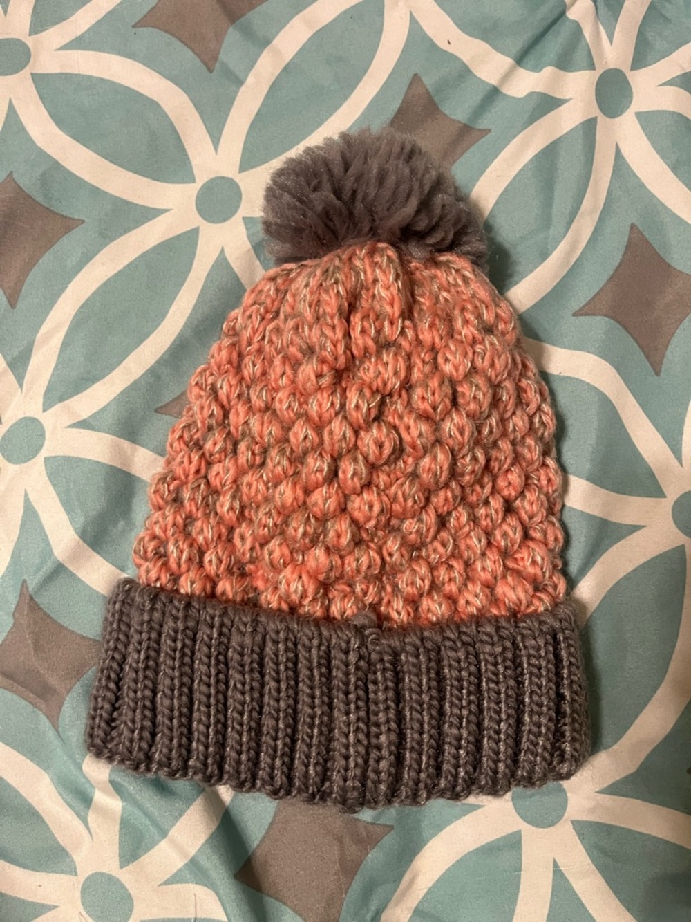 Women’s Pom-Pom Knit Beanie - Pink & Gray